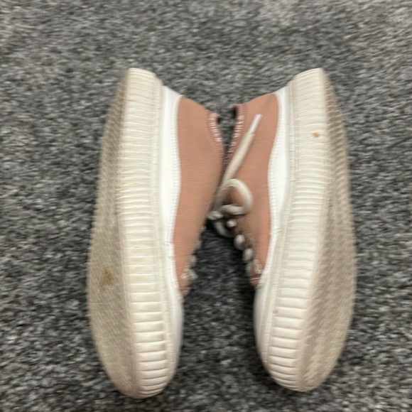 BCBG cloth girls sneaker - Picture 4 of 4